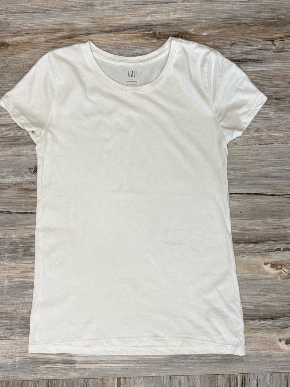 GAP Favorite Tee T-Shirt Women’s Size S White Solid Crewneck Short Sleeve Cotton